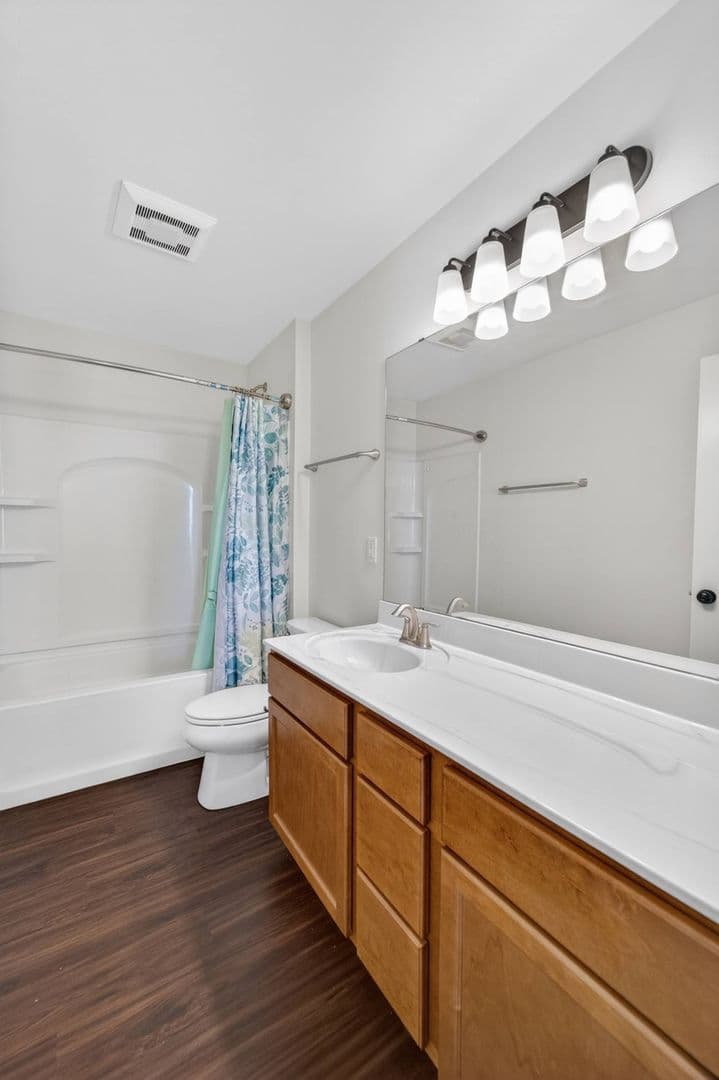Sun Prairie House: 148 Caraway Pl