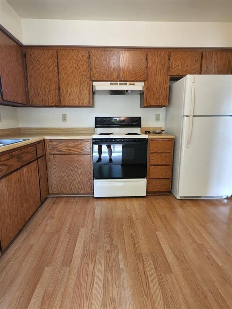 Madison House: 4 La Crescenta Circle