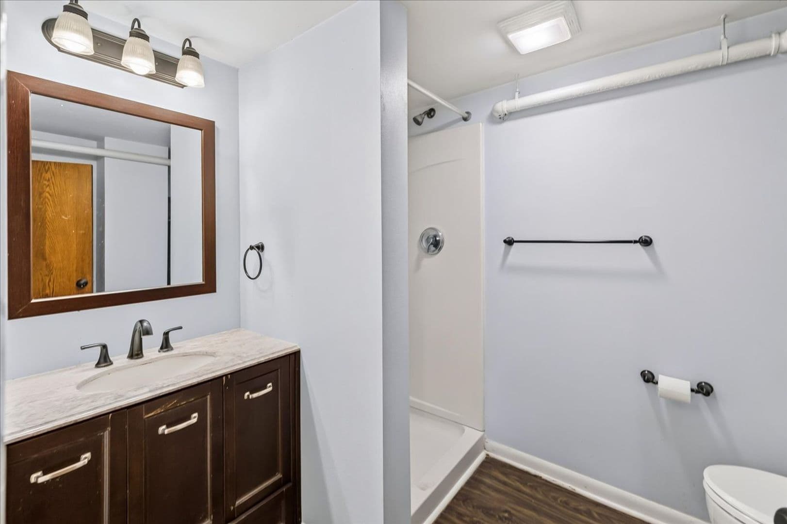 Madison Apartment: 4310 Mohawk Dr