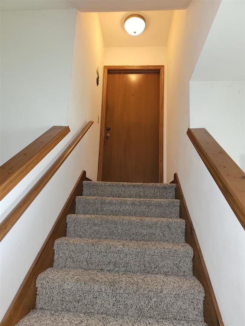 Madison House: 4 La Crescenta Circle