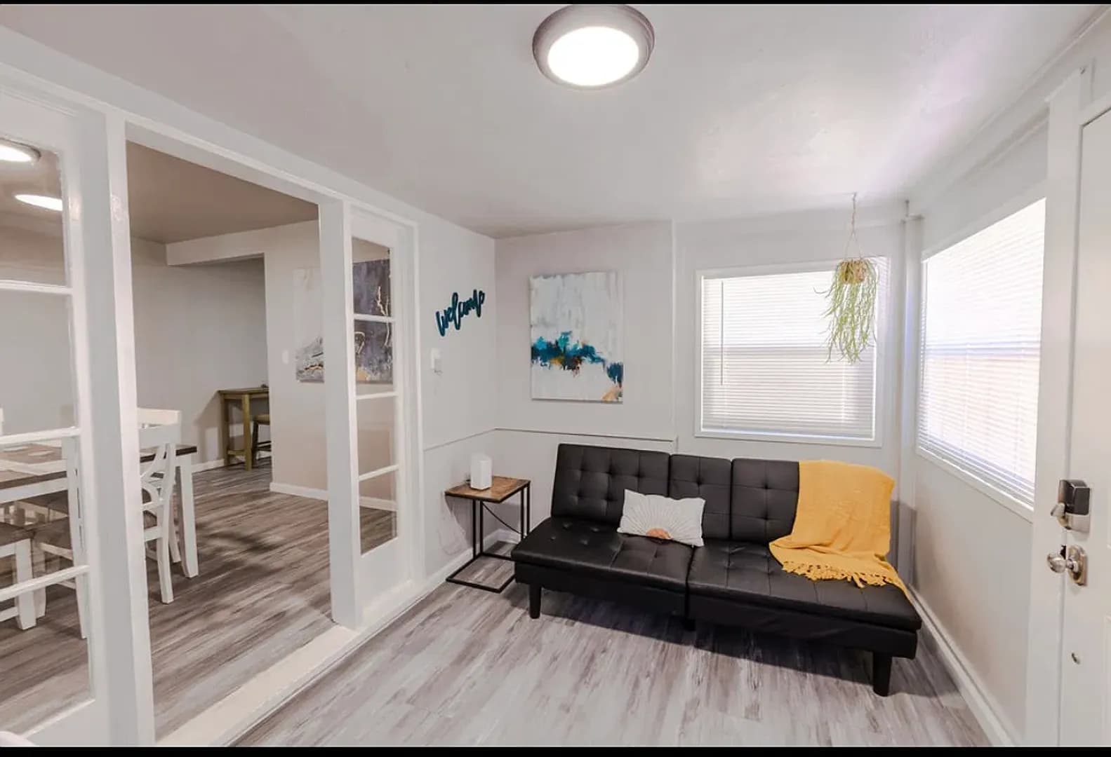 Hanford Apartment: 318 W. Florinda -C