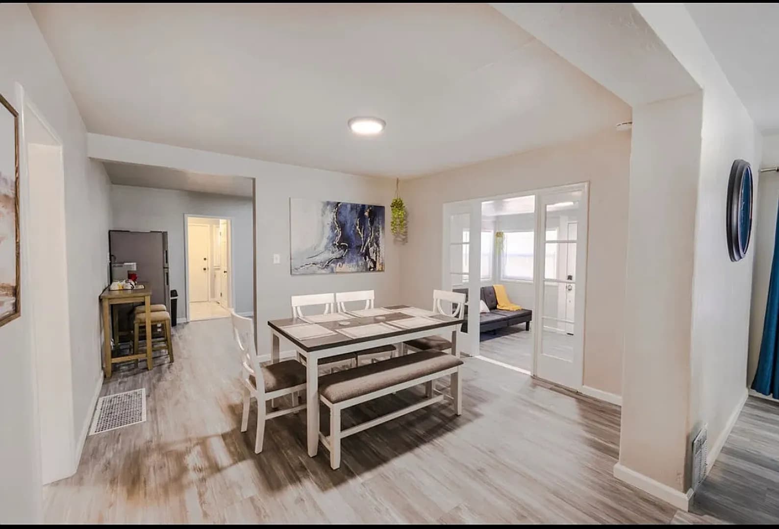 Hanford Apartment: 318 W. Florinda -C