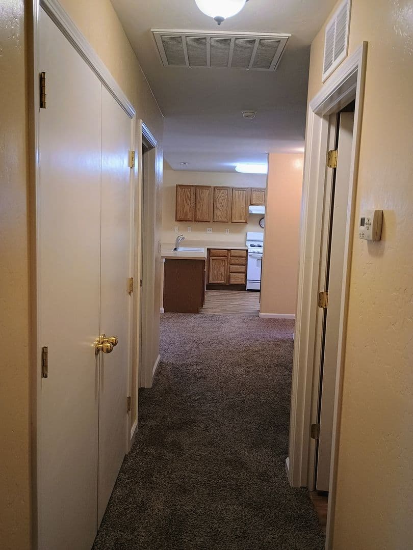 Visalia House: 2630 E. Parkview Ave