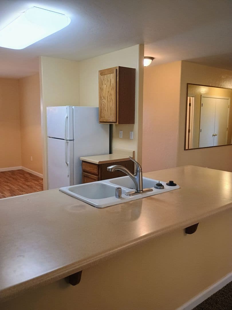 Visalia House: 2630 E. Parkview Ave