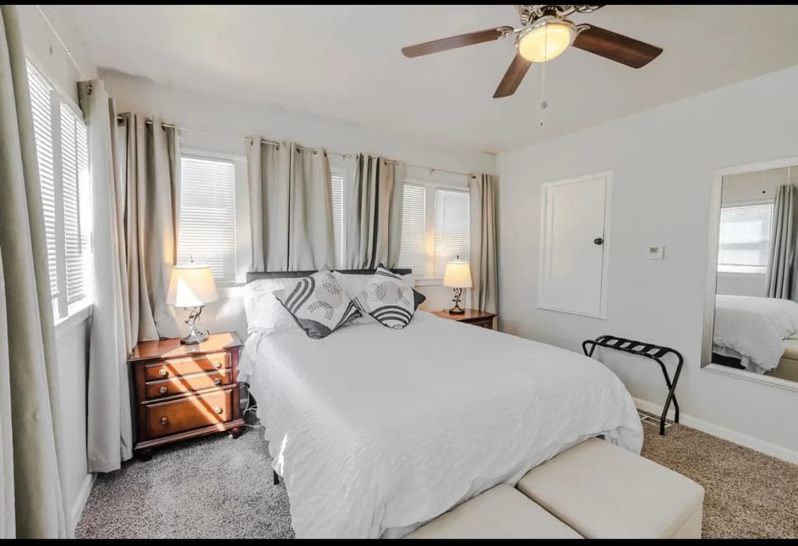 Hanford Apartment: 318 W. Florinda -C