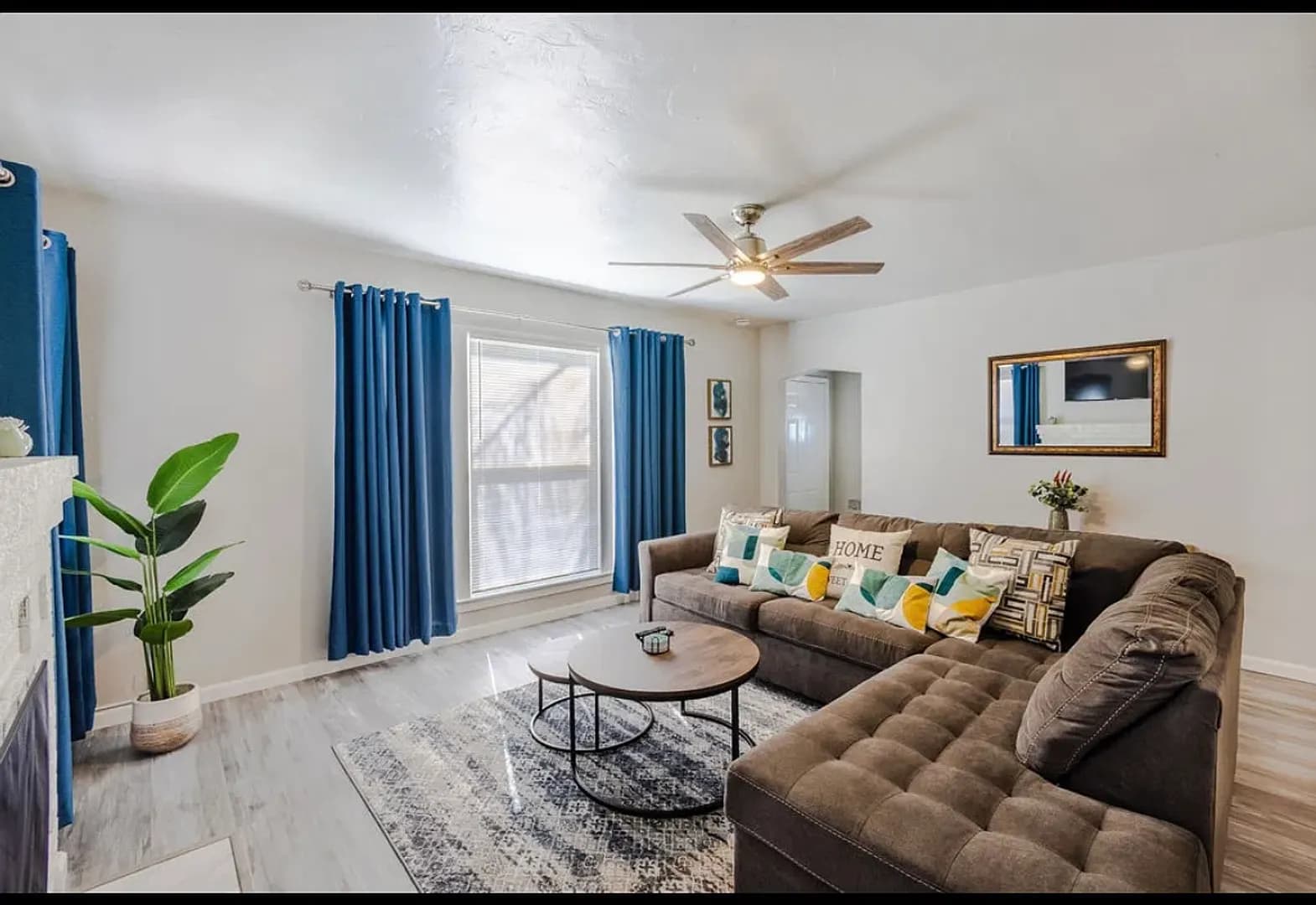 Hanford Apartment: 318 W. Florinda -C