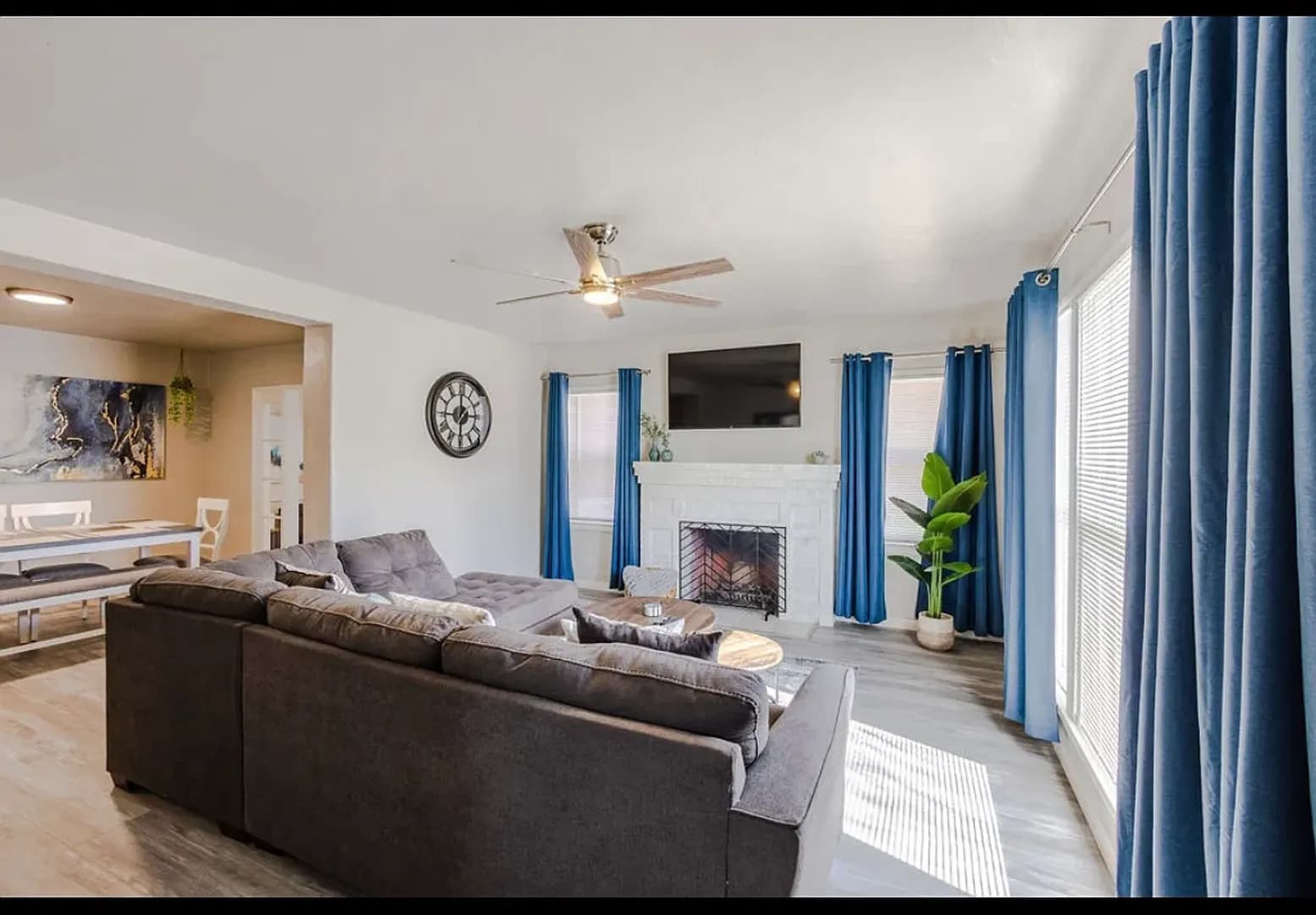 Hanford Apartment: 318 W. Florinda -C