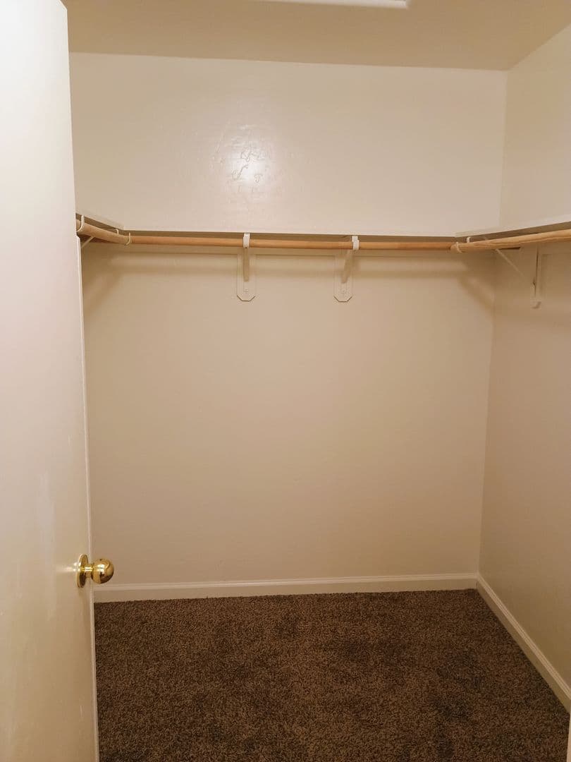 Visalia House: 2630 E. Parkview Ave