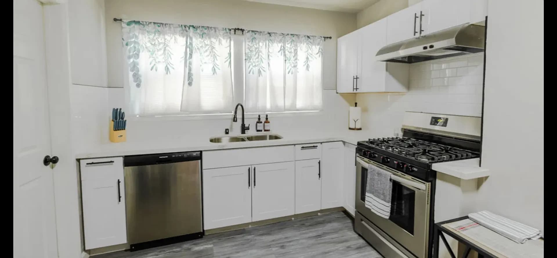 Hanford Apartment: 318 W. Florinda -C
