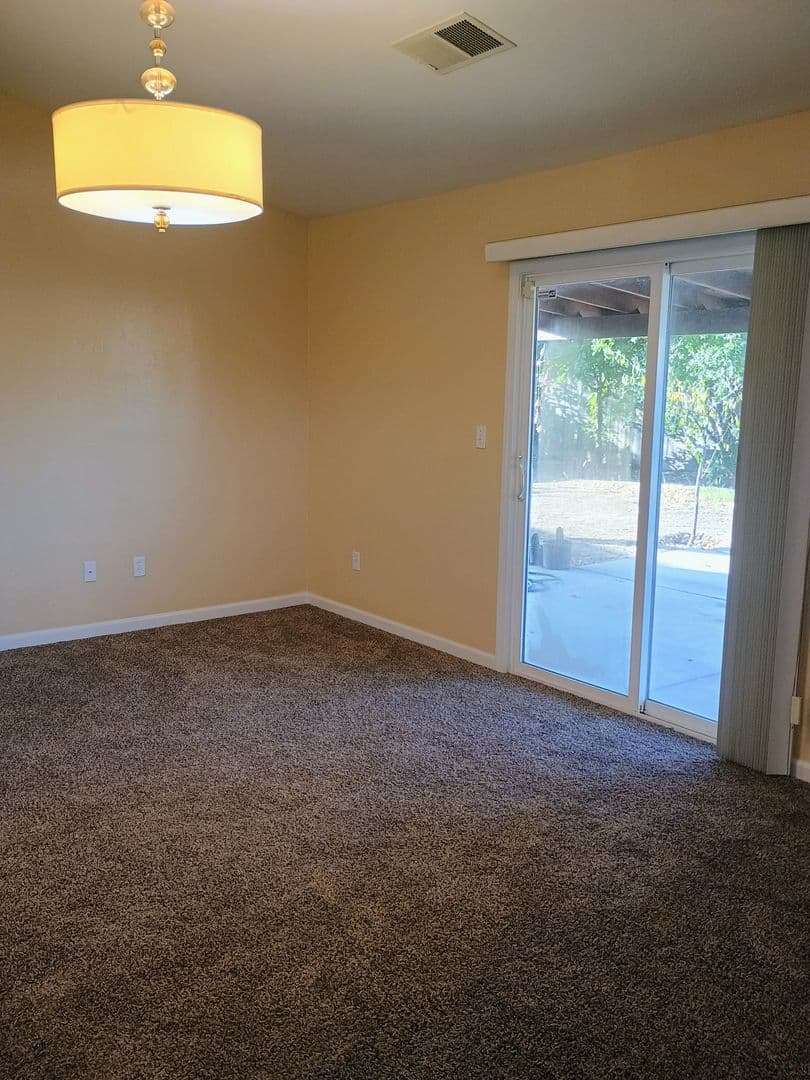 Visalia House: 2630 E. Parkview Ave