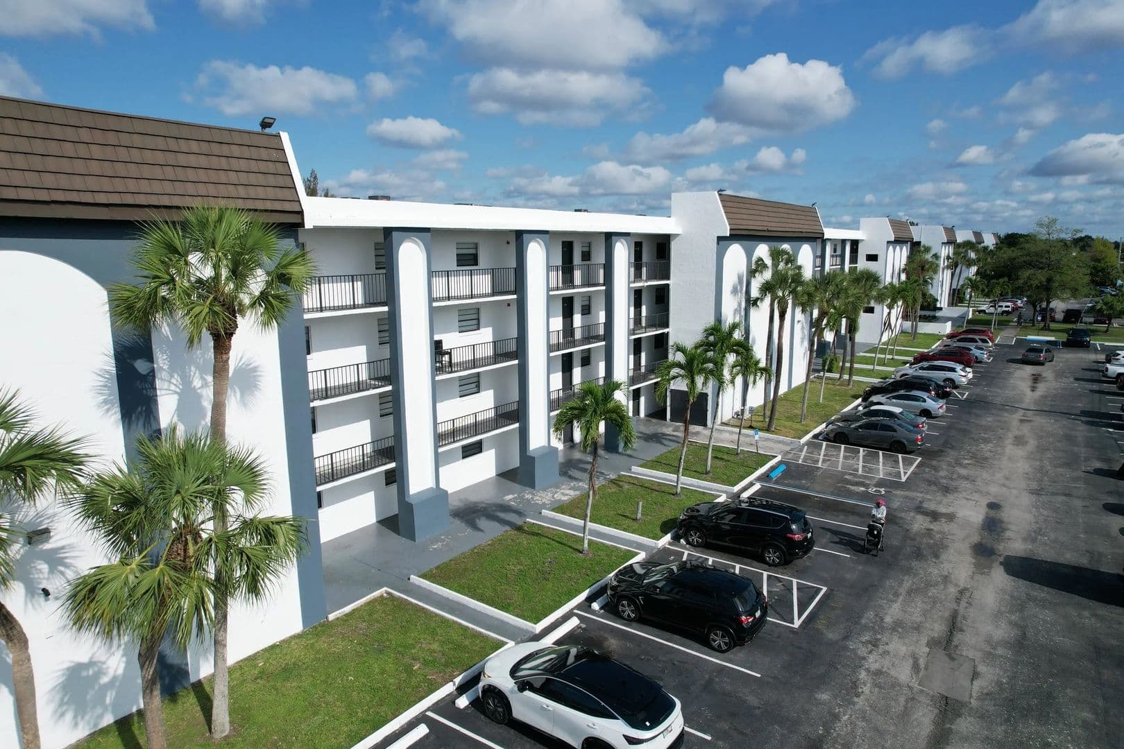 Lauderhill House: 2101 NW 55th Ave