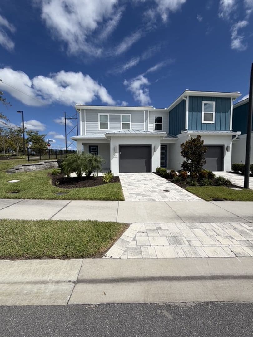 Kissimmee Townhome: 7881 Spectrum Dr