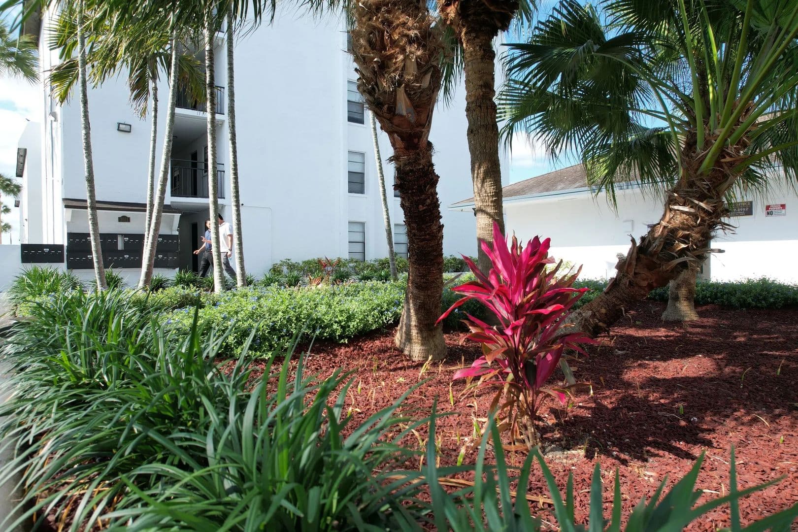 Lauderhill House: 2101 NW 55th Ave