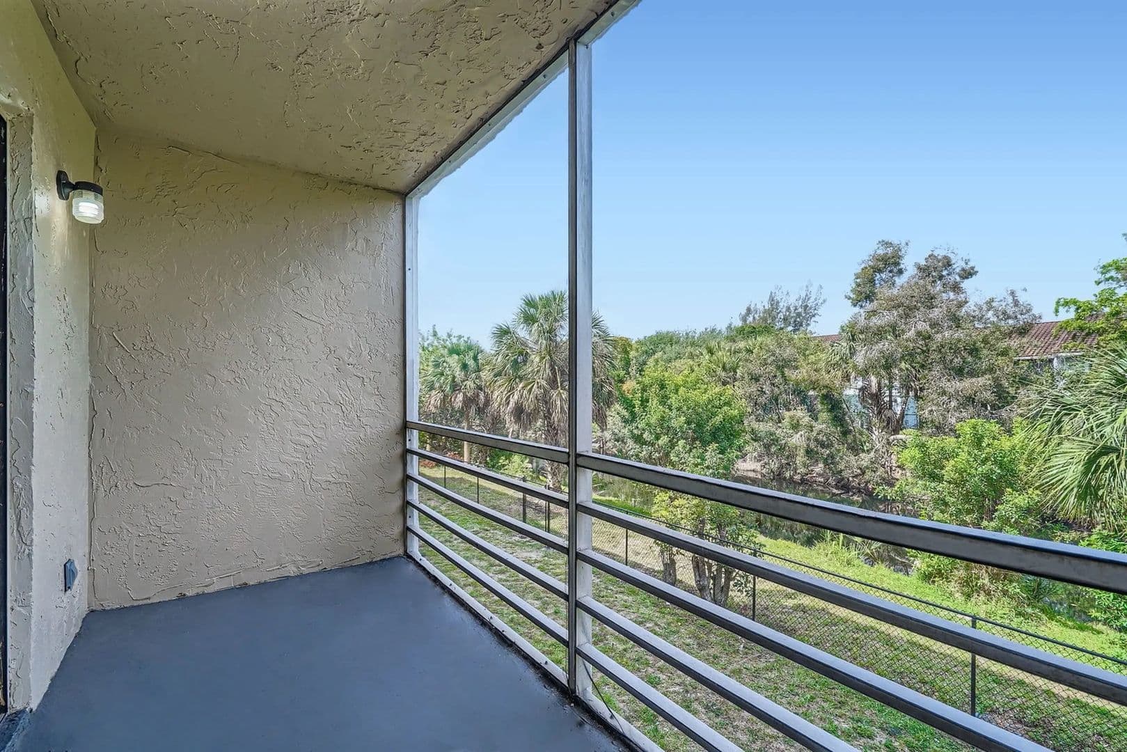 Lauderhill House: 2101 NW 55th Ave