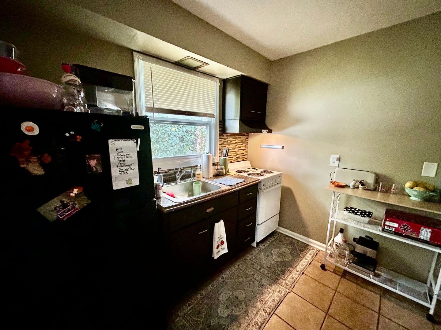 Lexington Apartment: 140 Kentucky Ave  - 7