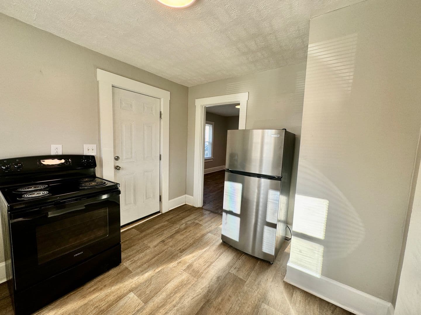 Frankfort Apartment: 103 Swigert Ave