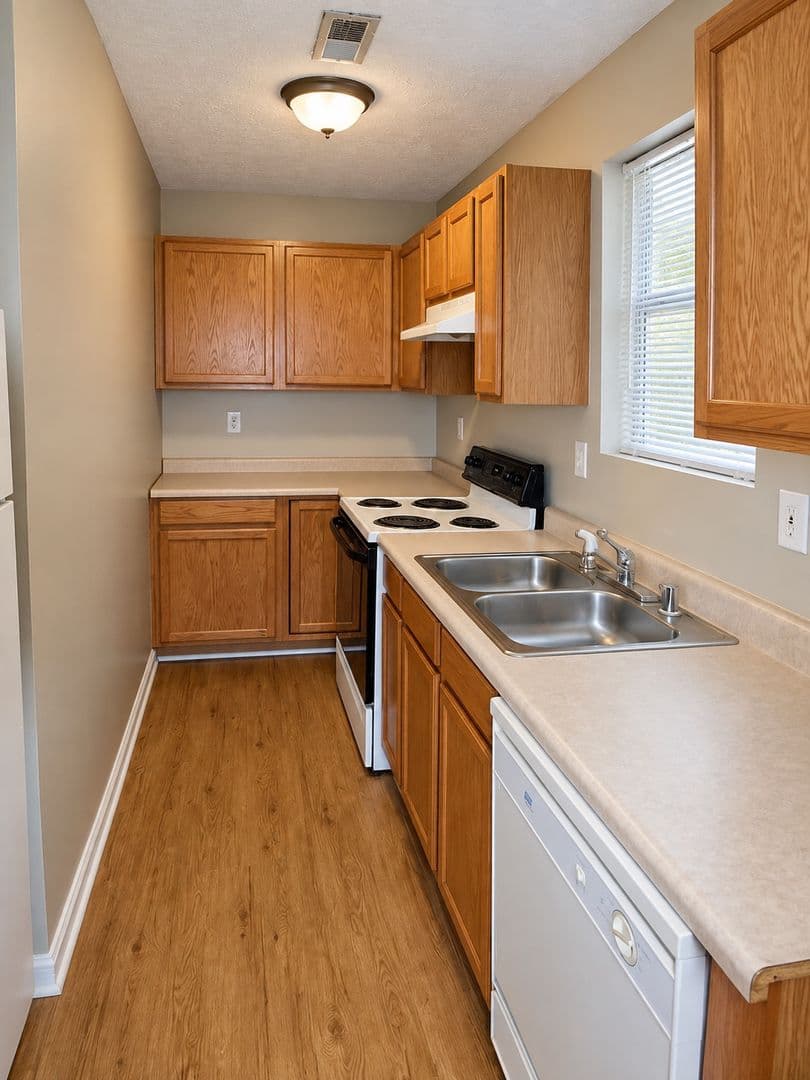 Lexington Multiplex: 225 Waller Ave - B