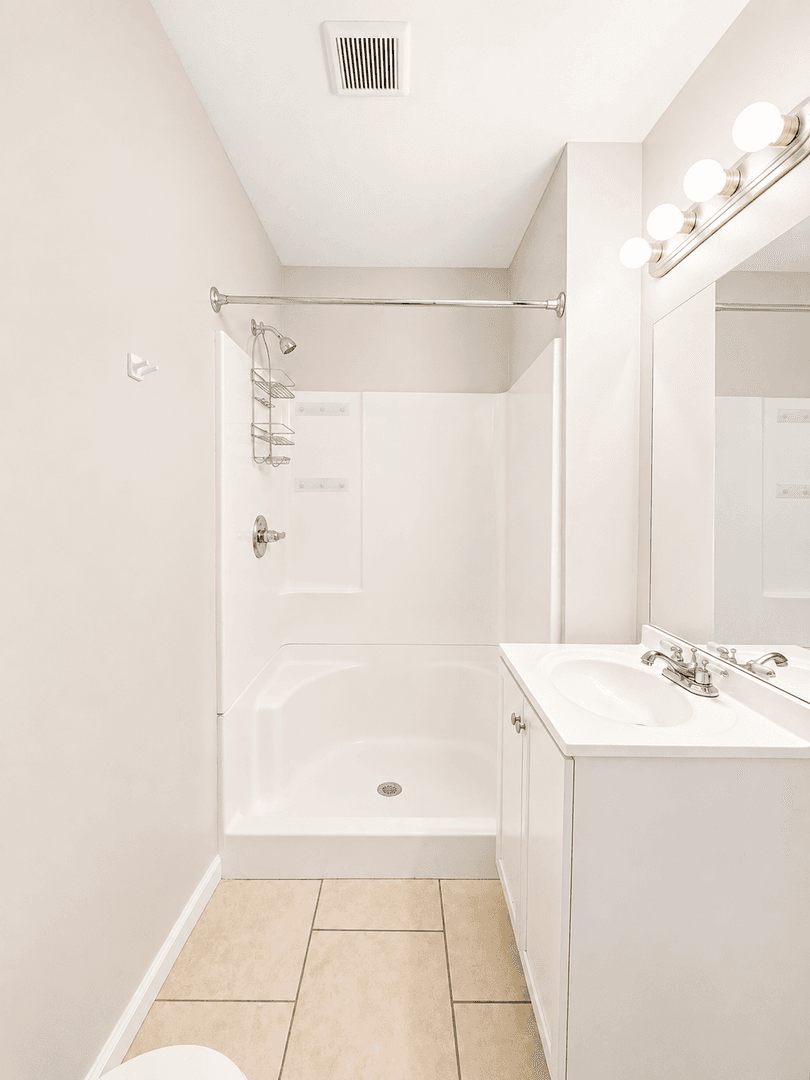 Lexington House: 214 Westwood Court