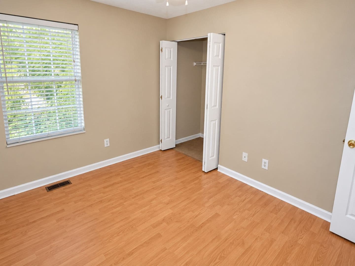 Lexington Multiplex: 225 Waller Ave - B