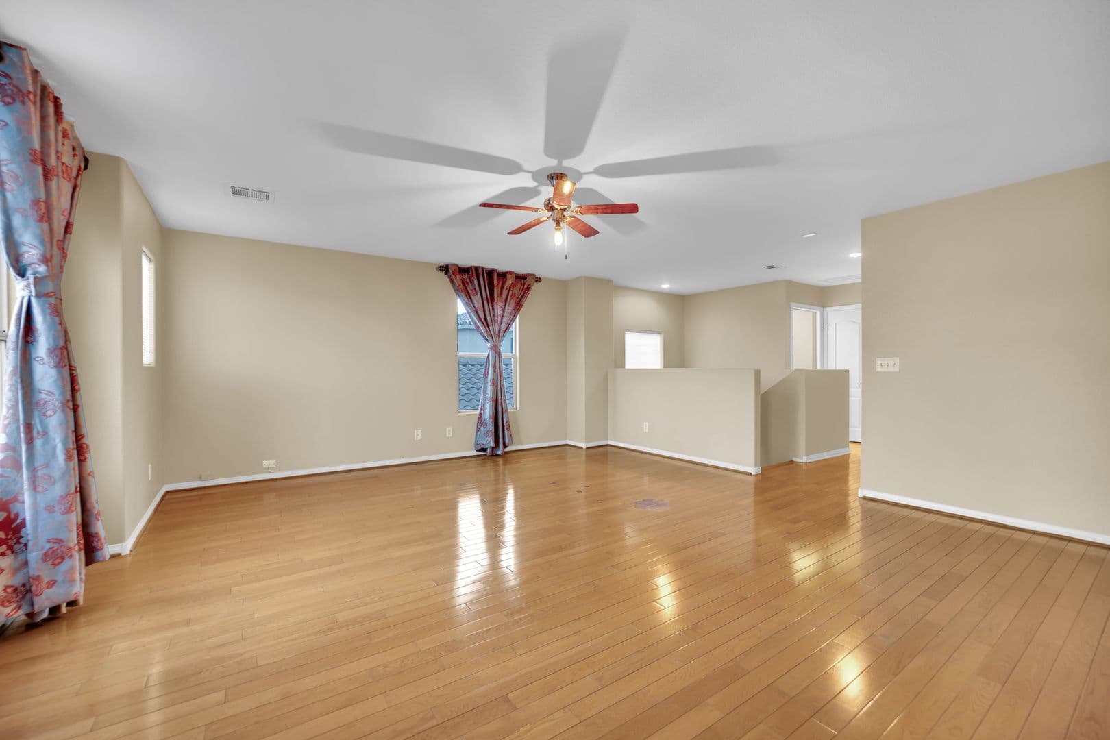 Las Vegas House: 9965 Lorian St,