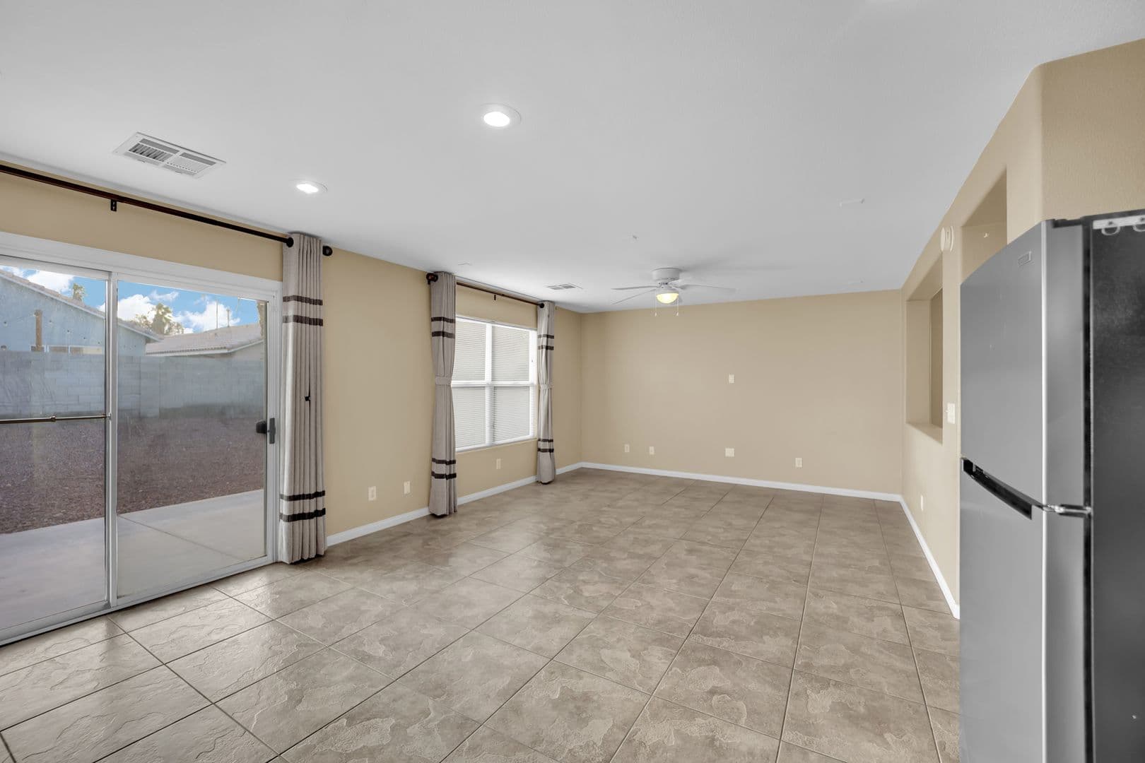 Las Vegas House: 9965 Lorian St,