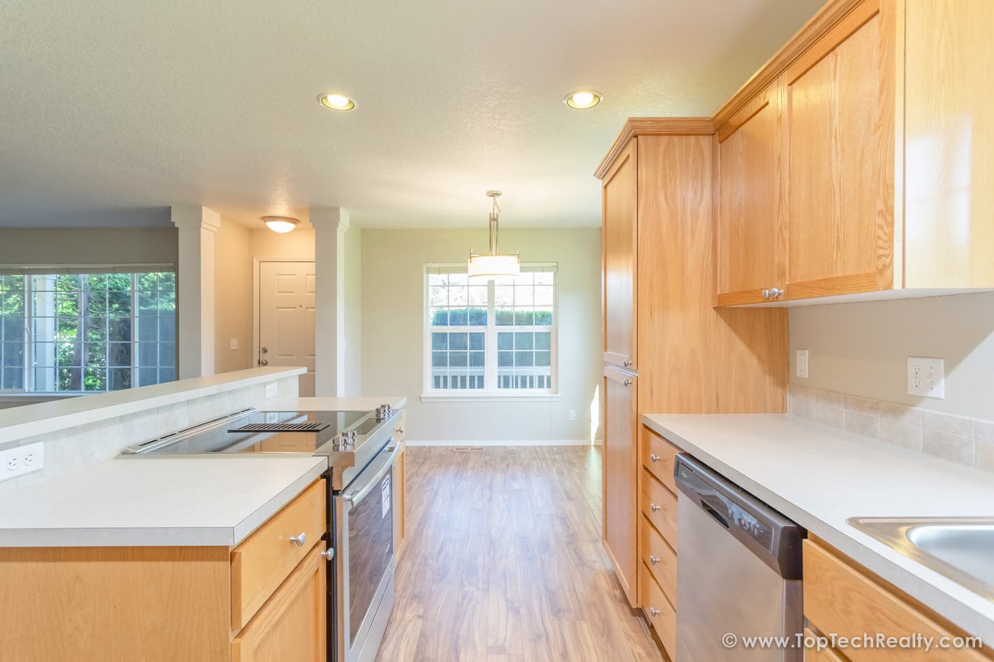 Hillsboro House: 502 NE 64th Court