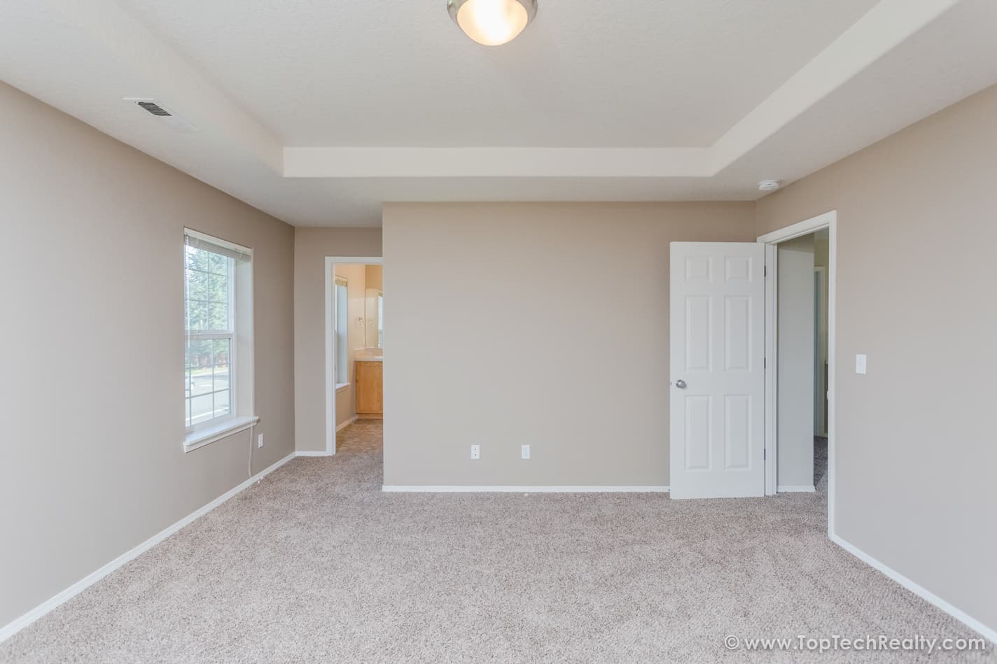 Hillsboro House: 502 NE 64th Court