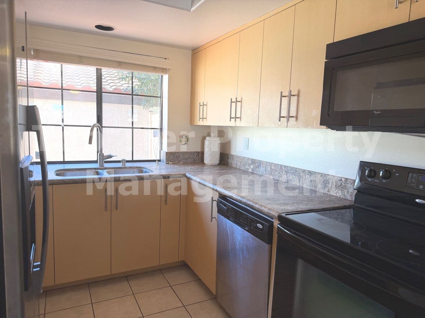 Carlsbad Townhome: 6811 Alderwood Drive