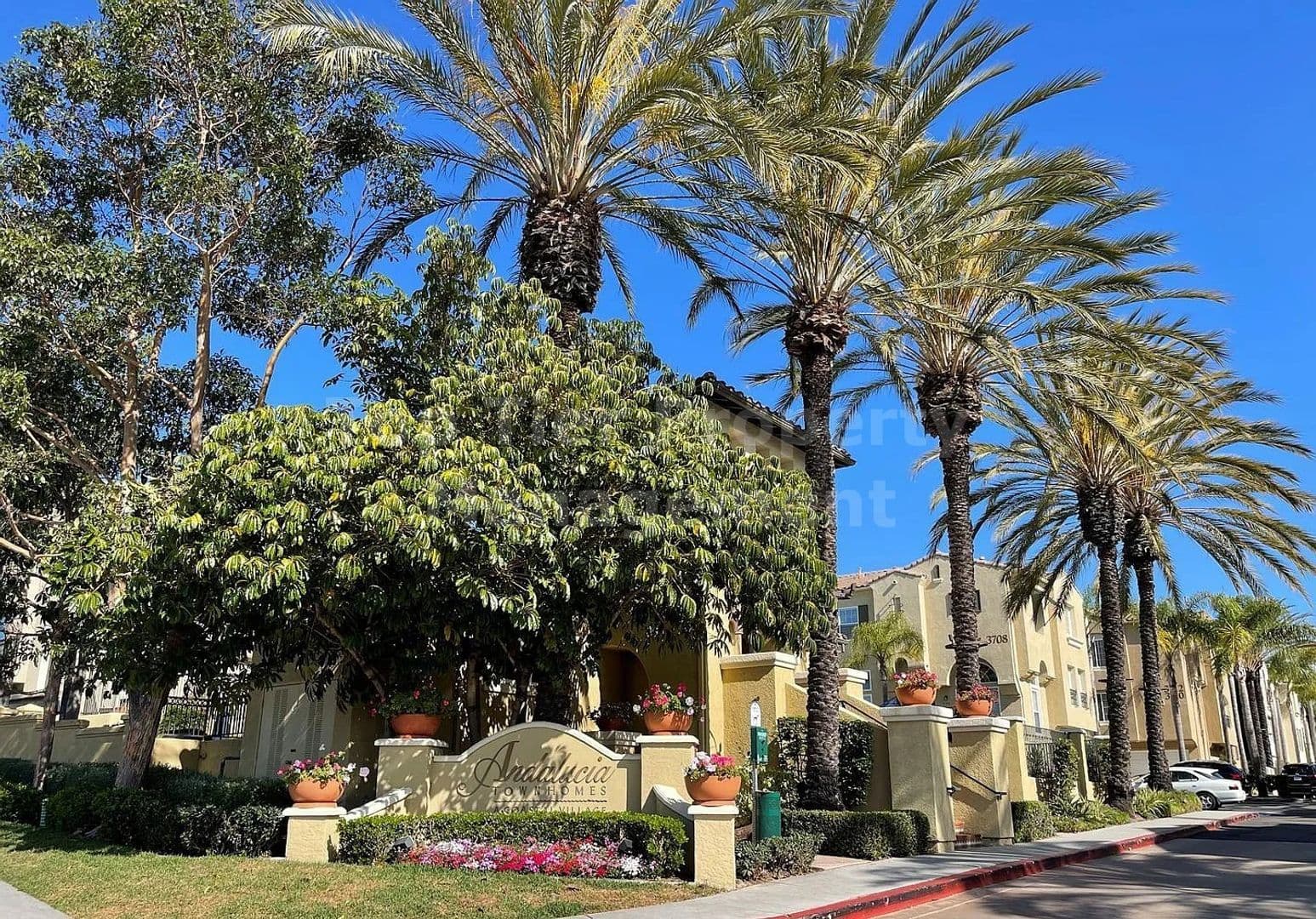 San Diego Townhome: 3706 Mykonos Lane #177