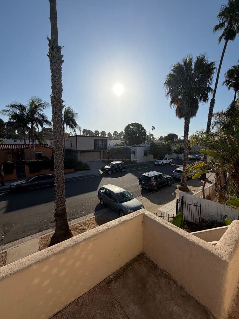 Oceanside House: 615 1/2 N Freeman