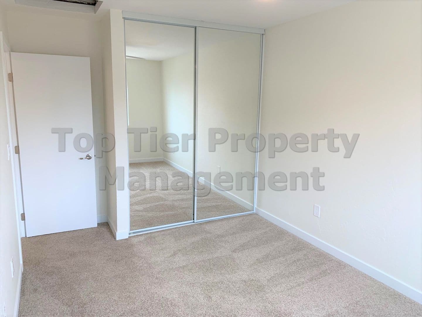 Carlsbad House: 6724 Corintia Street