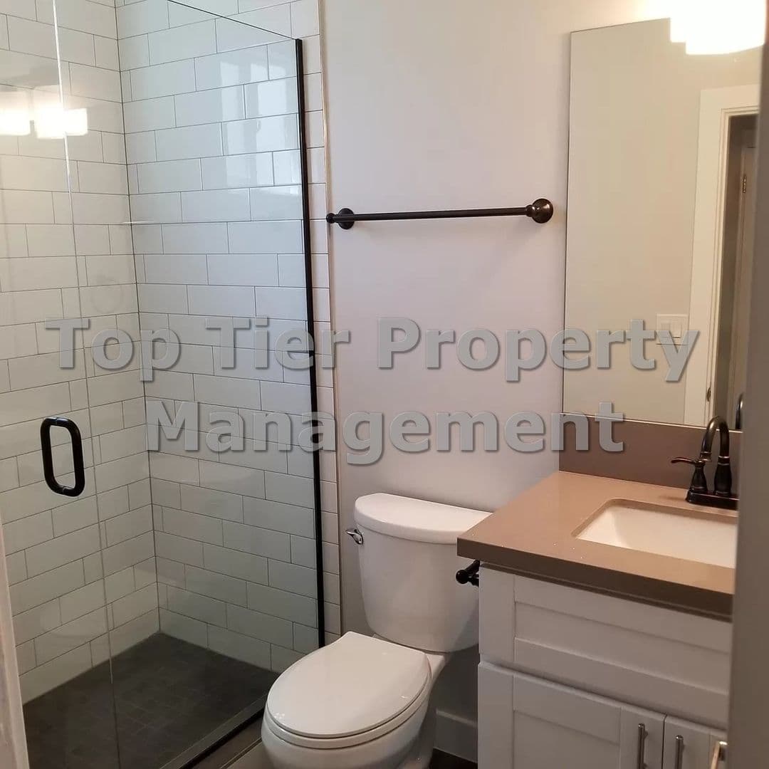 San Diego Condo: 2943 Kalmia Street