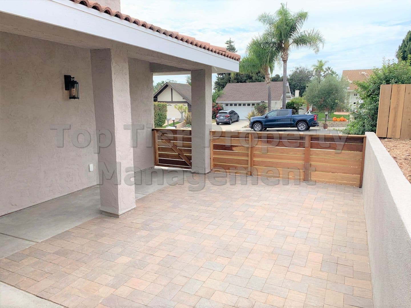 Carlsbad House: 6724 Corintia Street