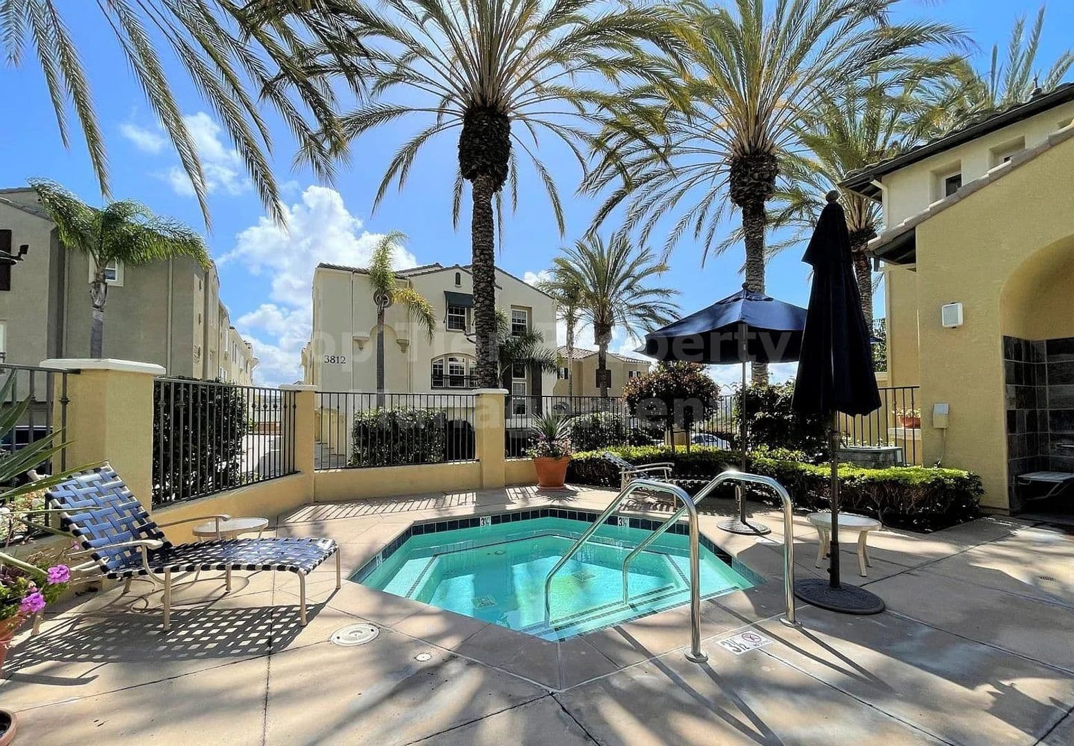 San Diego Townhome: 3706 Mykonos Lane #177
