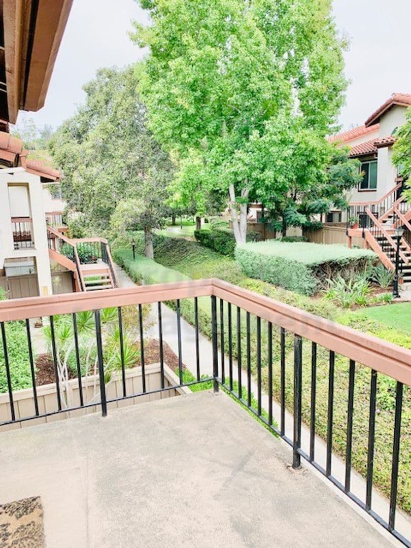 San Diego House: 4015 Porte La Paz Unit 135