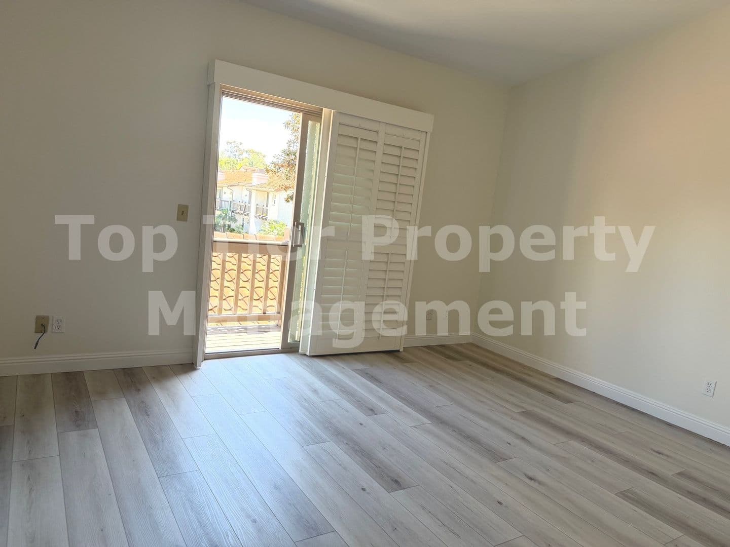 Carlsbad Townhome: 6811 Alderwood Drive