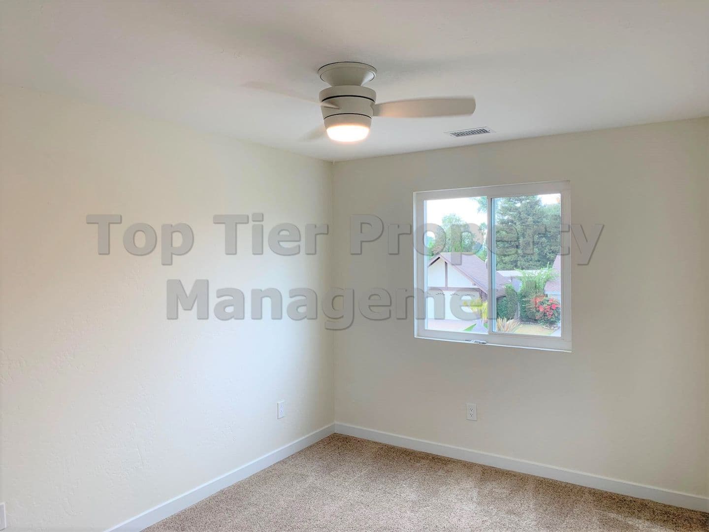 Carlsbad House: 6724 Corintia Street