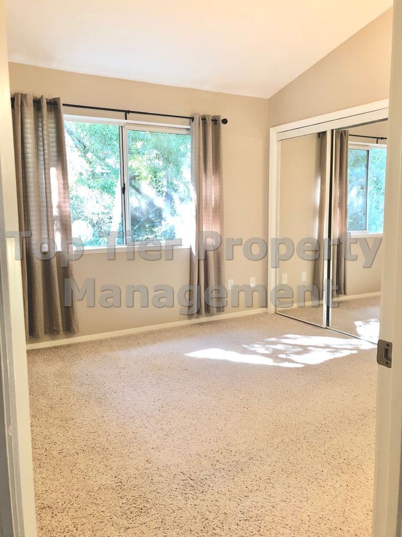 Walnut Creek Townhome: 127 Vista Hermosa