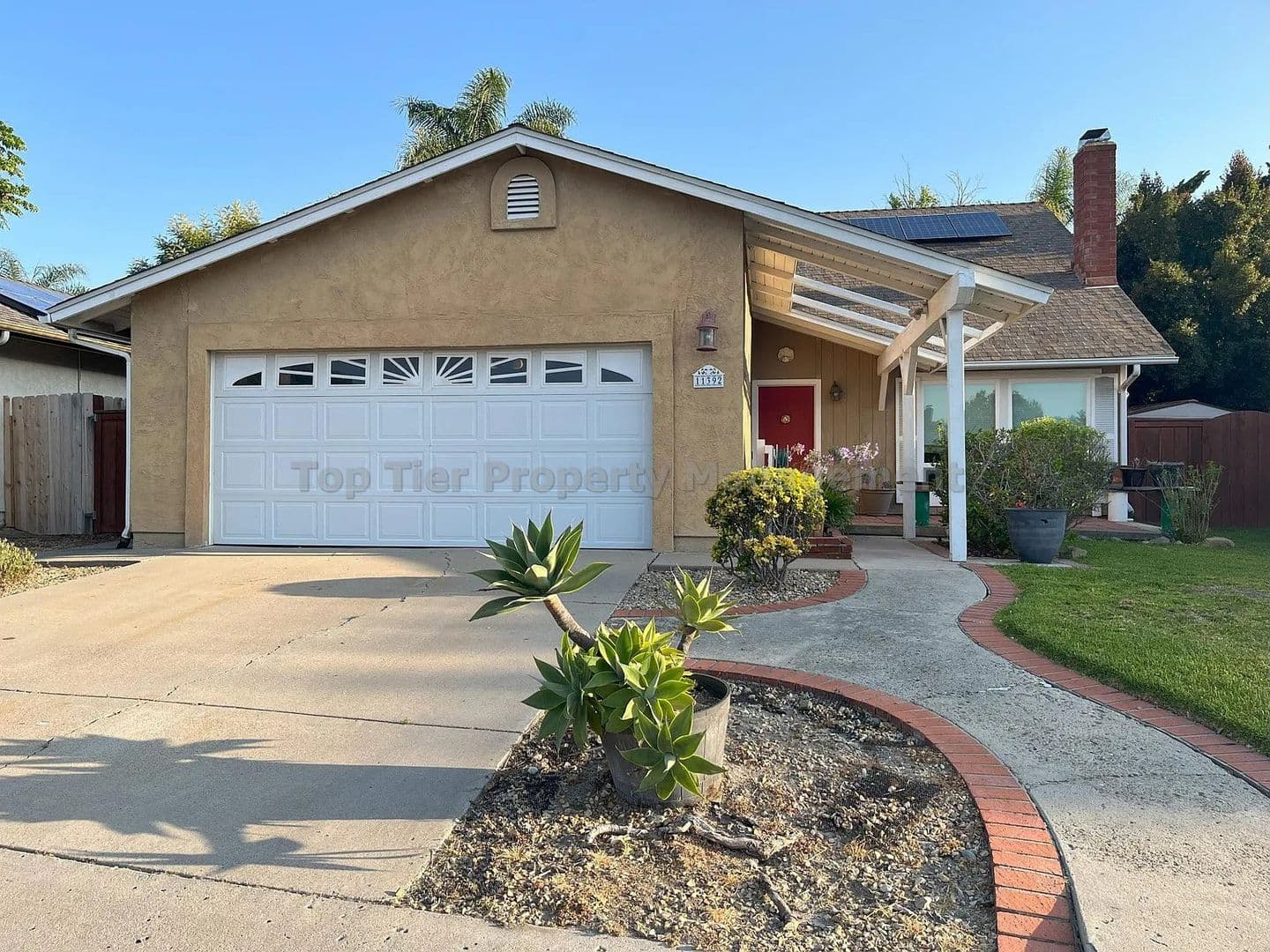 San Diego House: 11392  Paseo Albacete