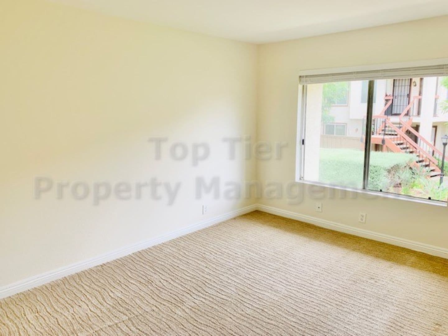 San Diego House: 4015 Porte La Paz Unit 135