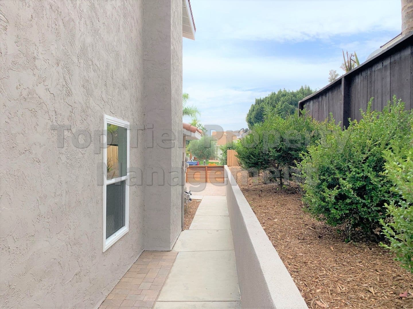 Carlsbad House: 6724 Corintia Street