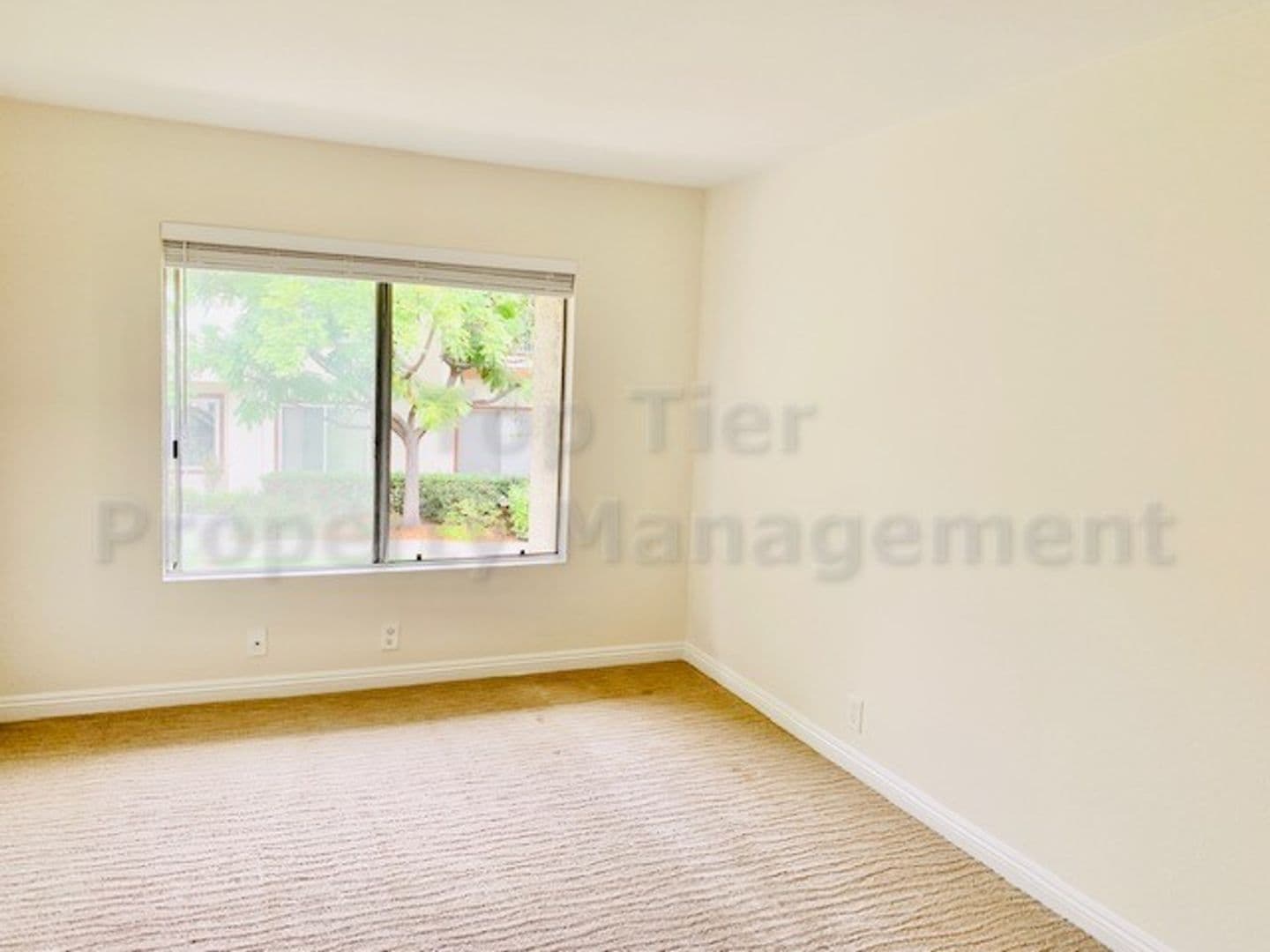 San Diego House: 4015 Porte La Paz Unit 135