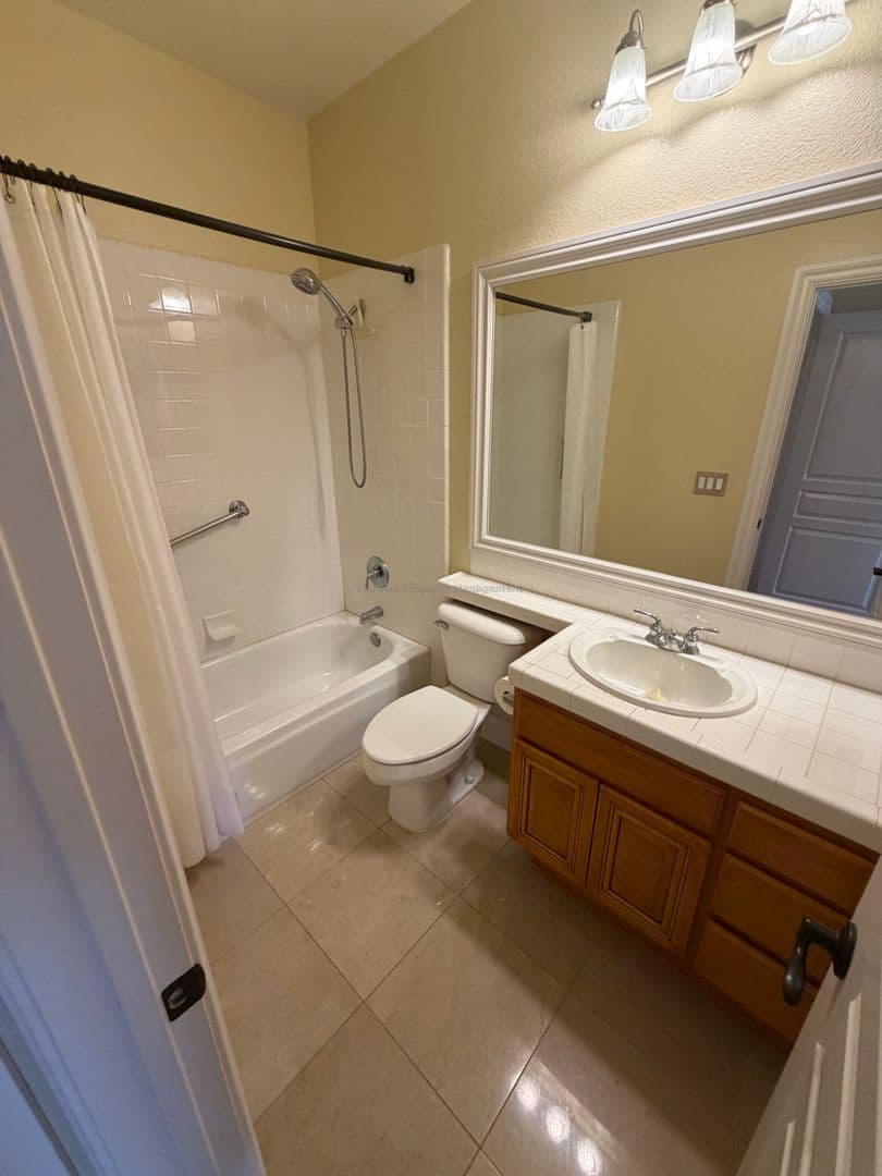 Carlsbad House: 5349 Forecastle Court