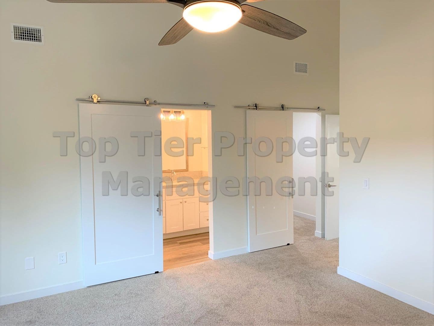 Carlsbad House: 6724 Corintia Street