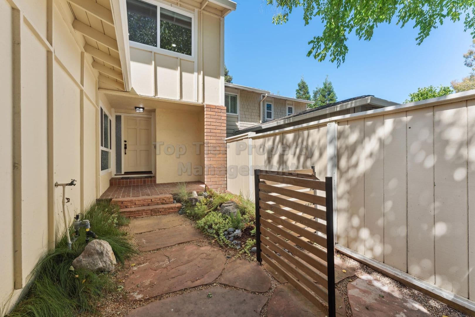 Walnut Creek Townhome: 332 Kinross Dr