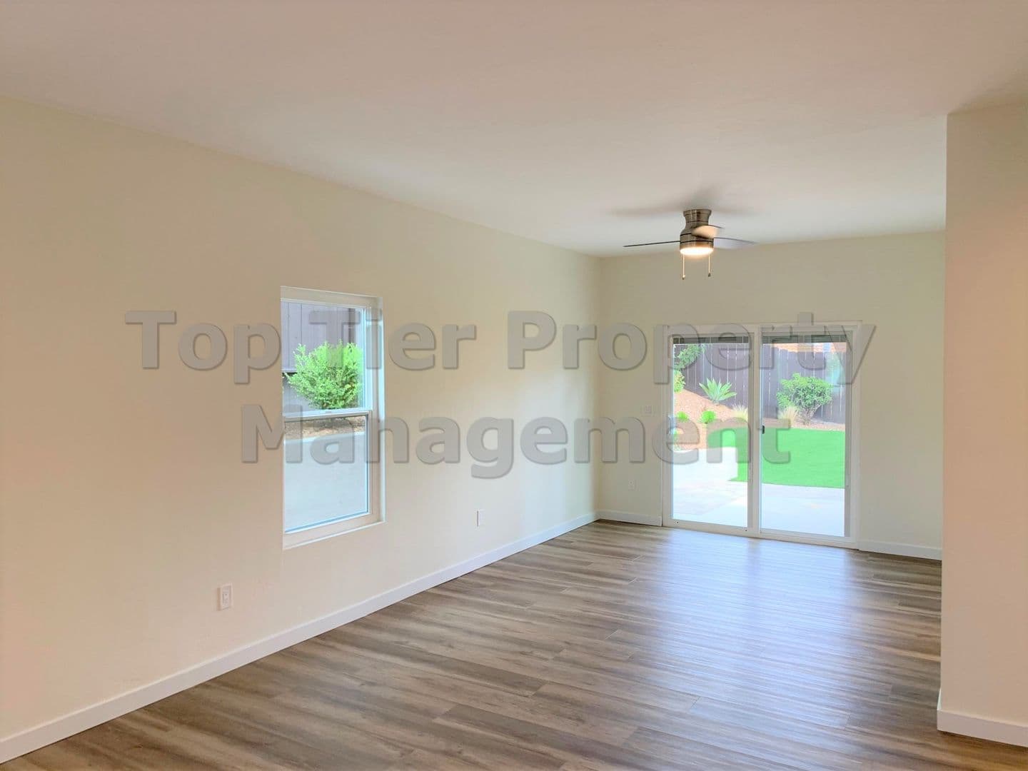 Carlsbad House: 6724 Corintia Street
