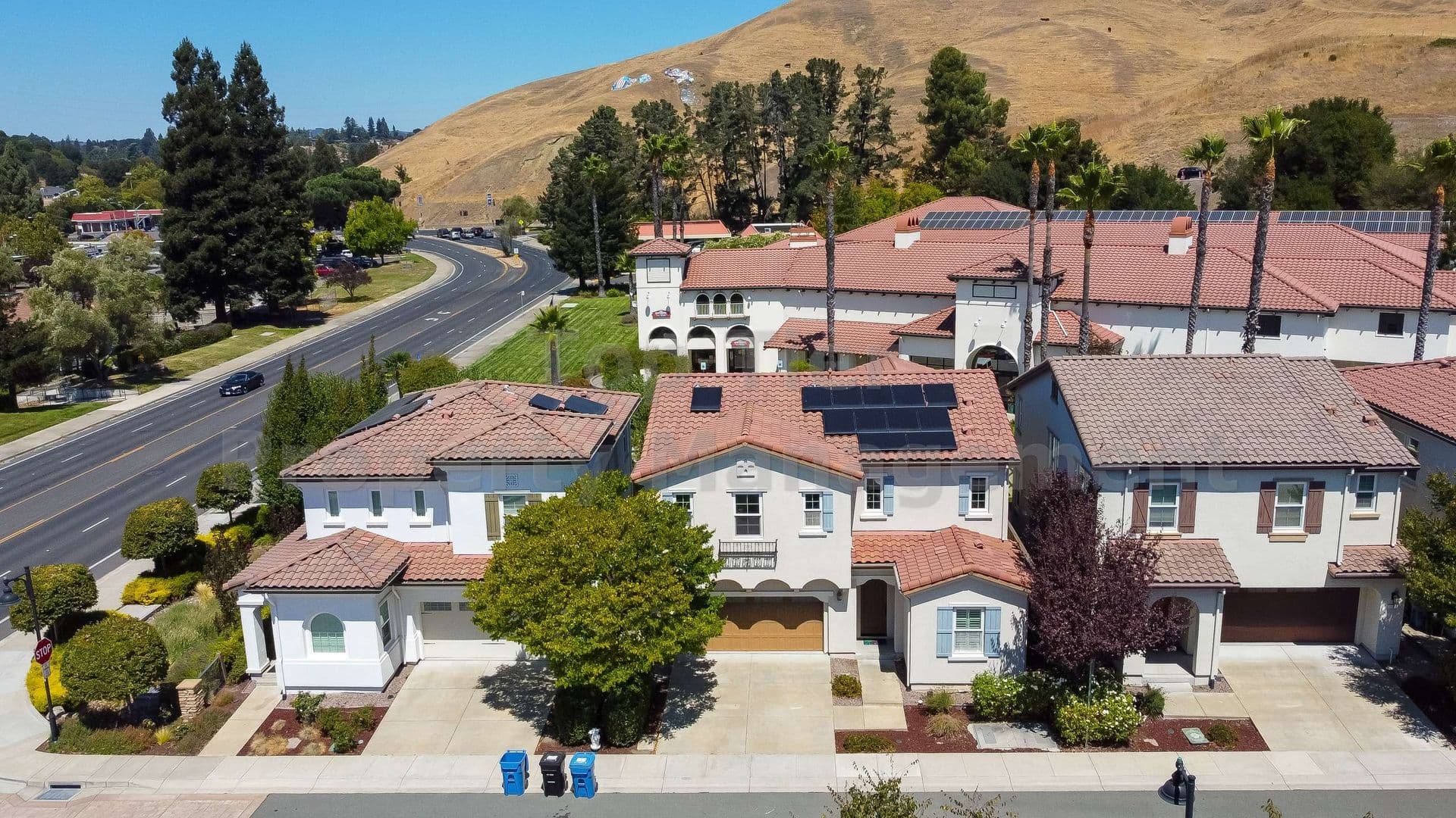 Moraga House: 3 Kendall Circle