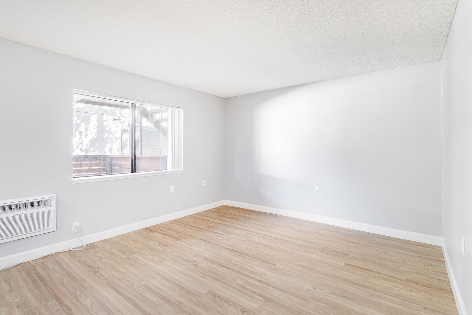Reno Condo: 175 -197 E Grove Street