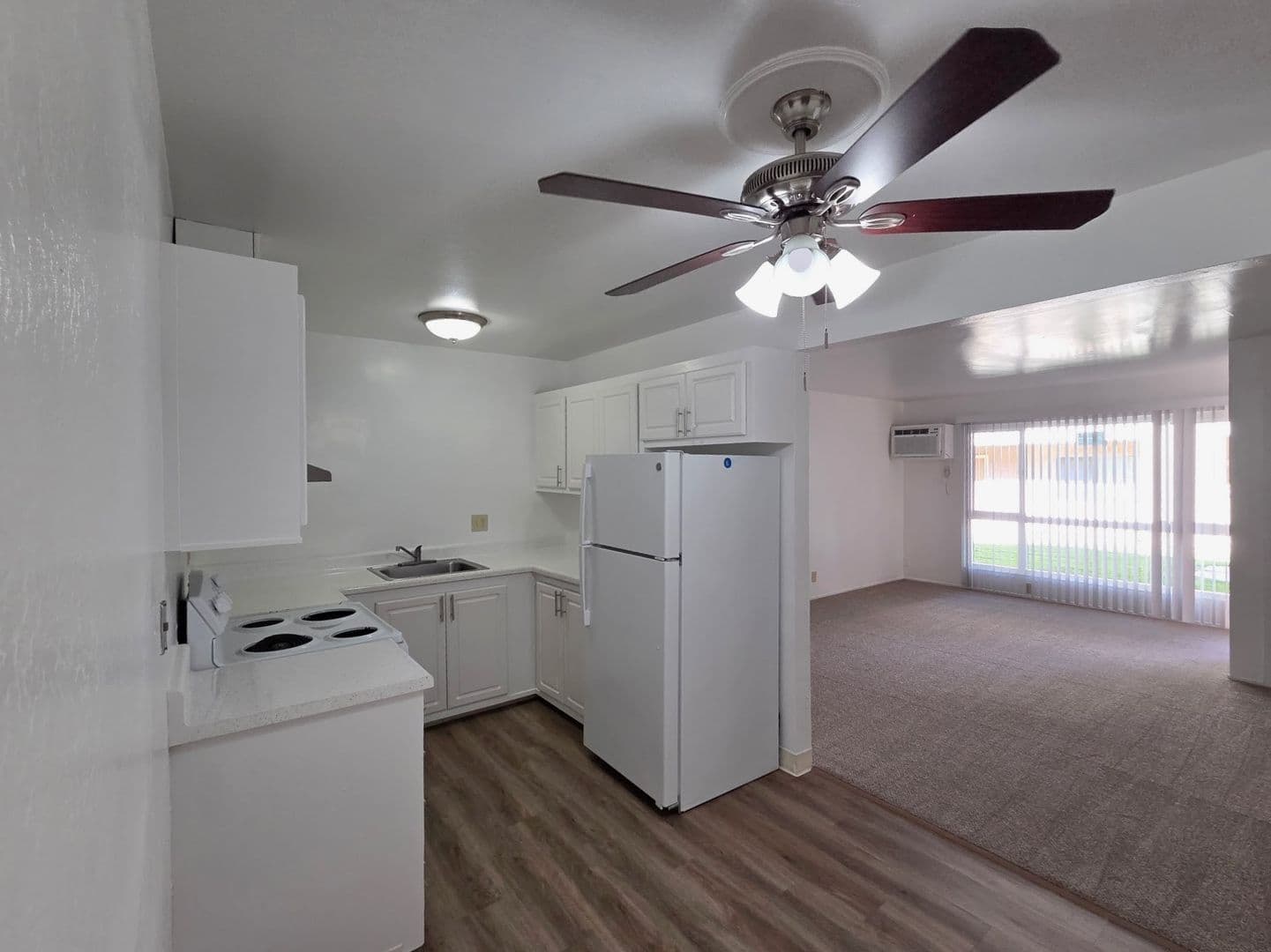 Concord Apartment: 2451 Olivera Rd