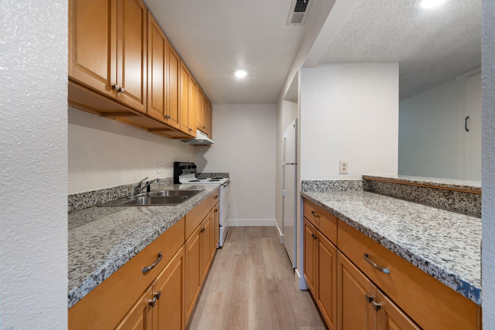 Stockton Apartment: 4303-4401 Manchester Avenue